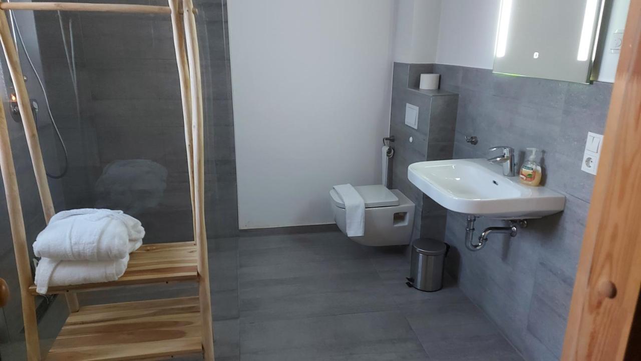 Reusenhaus Sued Villa Бреге Екстериор снимка
